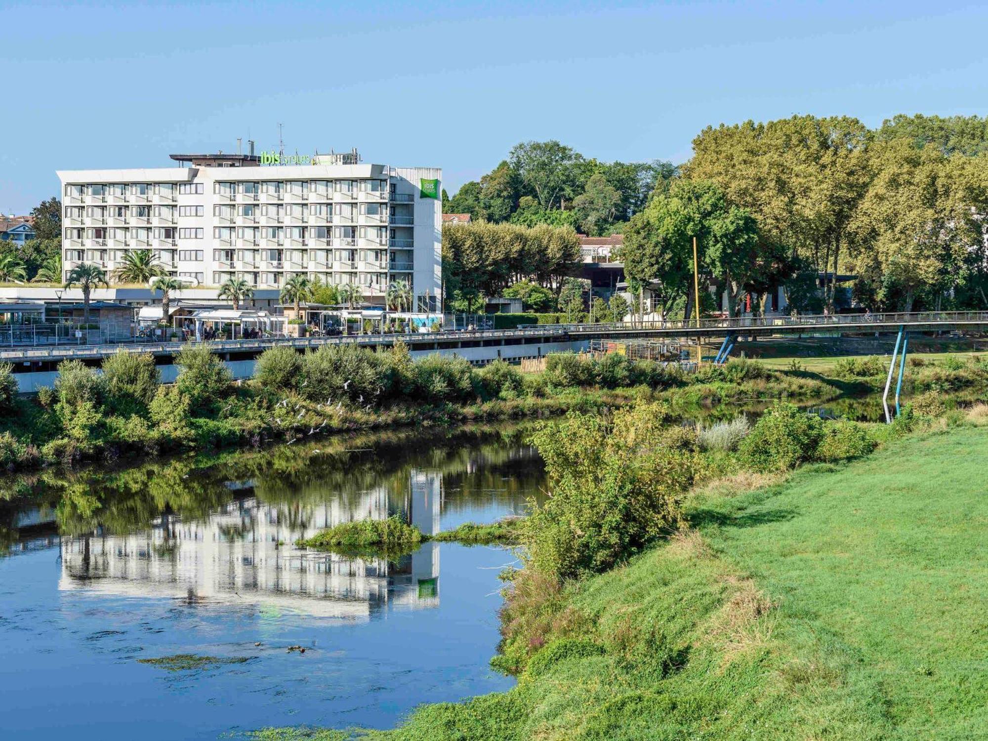 Отель Ibis Styles Dax Centre Экстерьер фото