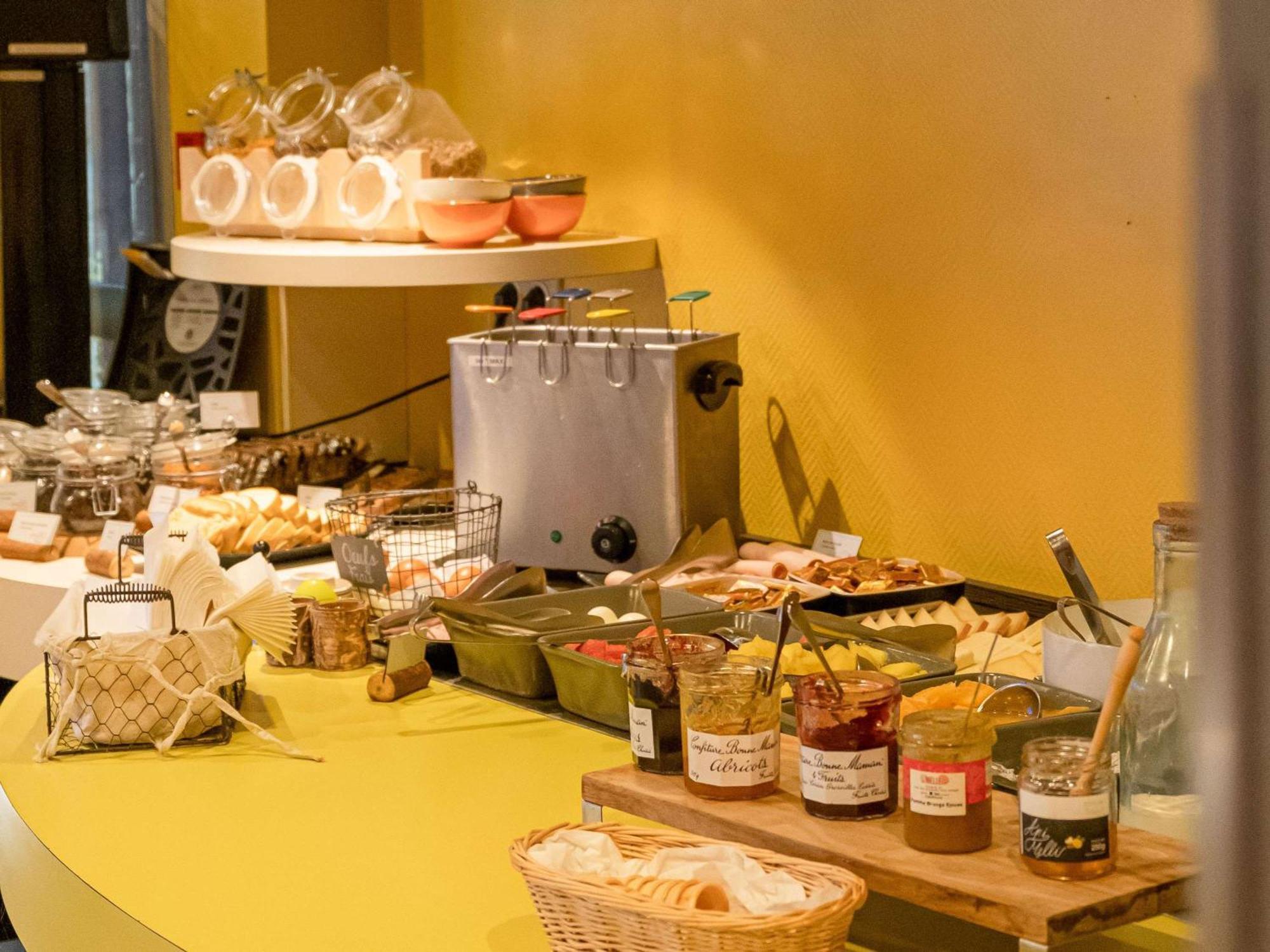 Отель Ibis Styles Dax Centre Экстерьер фото